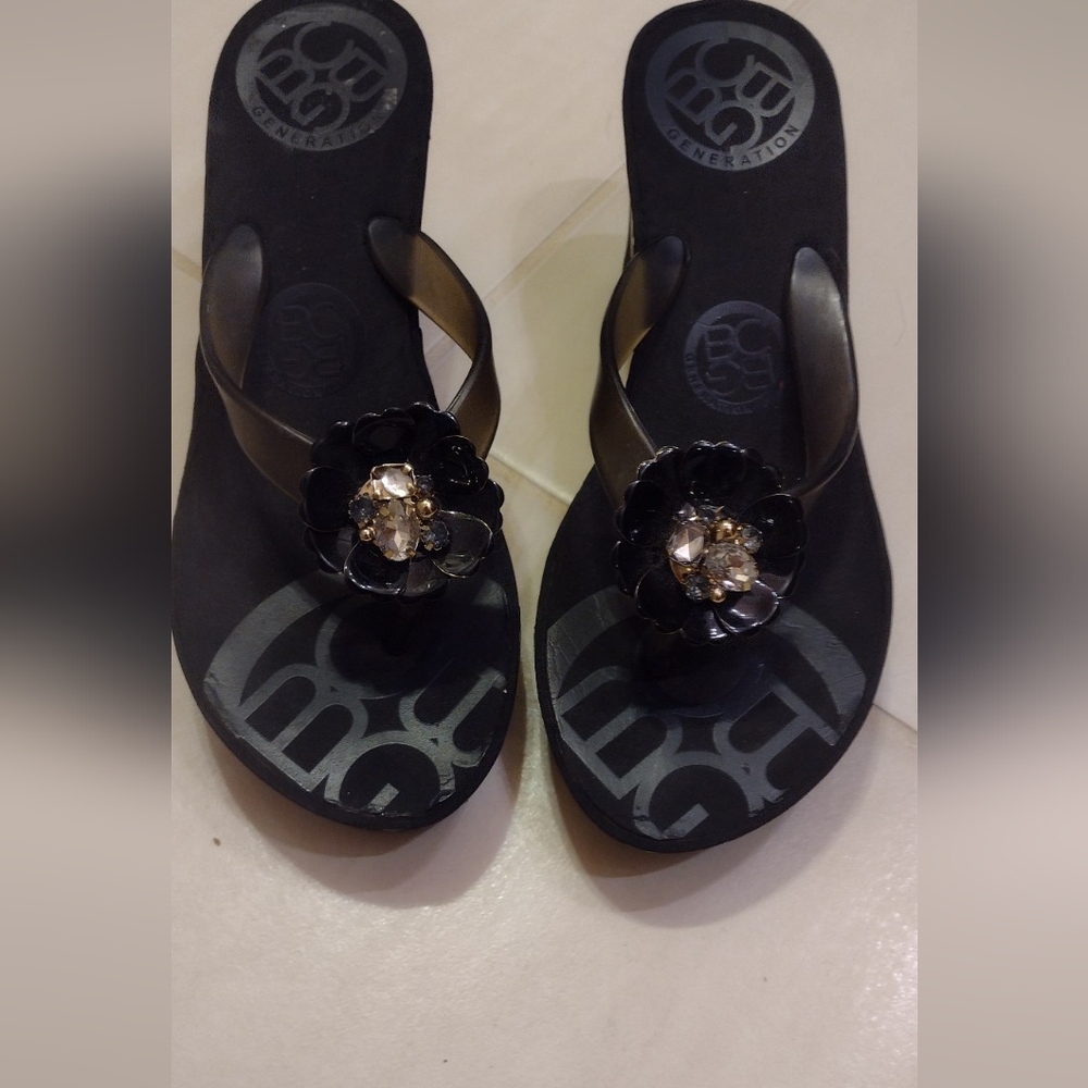 Womens BCBGeneration Black Wedge Heel Sandales